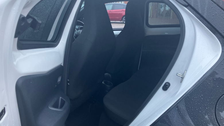 Toyota Aygo X 1.0 VVT-i Edge 5dr Petrol Hatchback